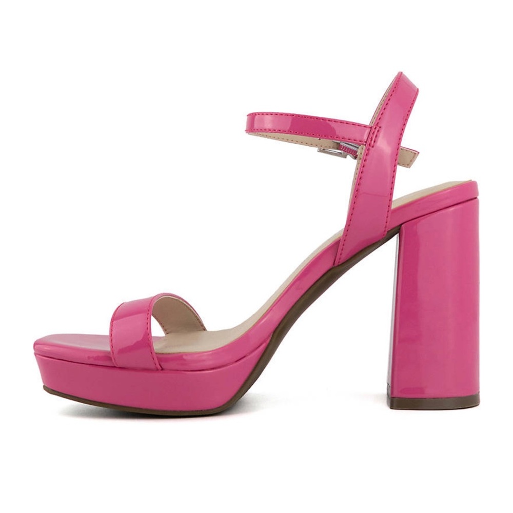 Valentina Pink Fuchsia Platform Sandals  9M New In Box